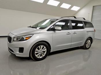  Salvage Kia Sedona