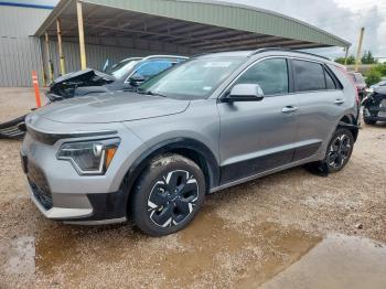  Salvage Kia Niro