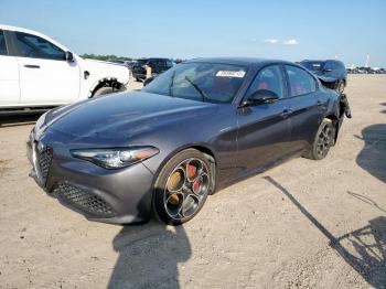  Salvage Alfa Romeo Giulia Sup