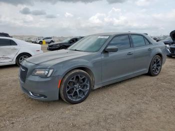  Salvage Chrysler 300