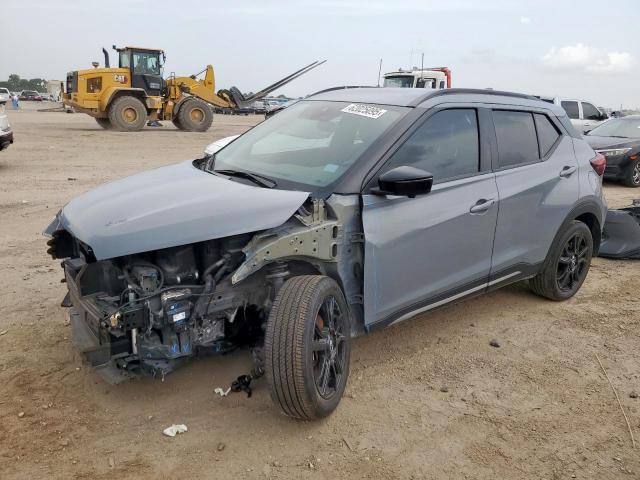  Salvage Nissan Kicks