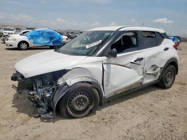  Salvage Nissan Kicks