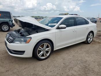  Salvage Volkswagen Passat
