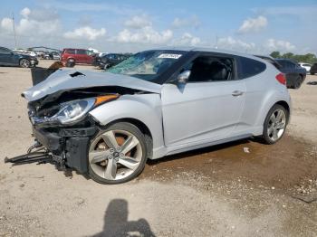  Salvage Hyundai VELOSTER