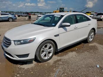  Salvage Ford Taurus