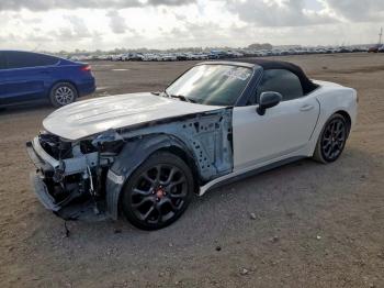  Salvage FIAT 124 Spider