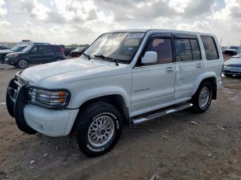  Salvage Isuzu Trooper