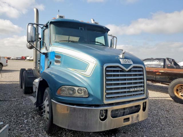  Salvage Mack Cxu613