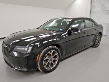  Salvage Chrysler 300