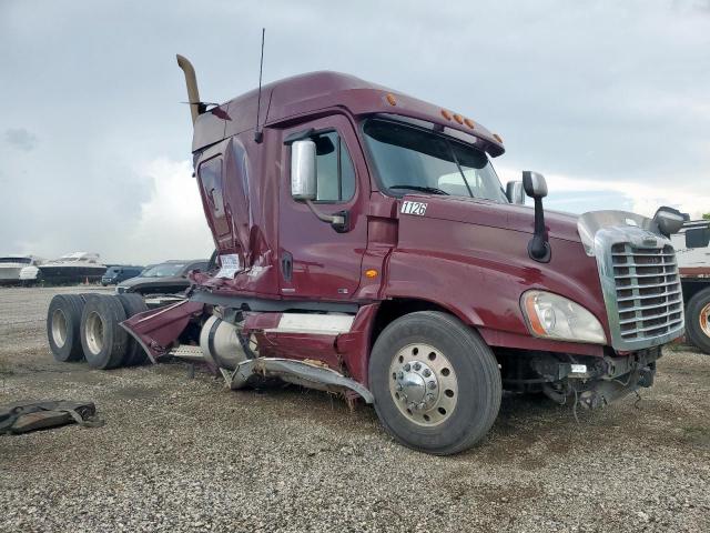  Salvage Freightliner Cascadia 1