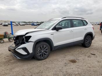  Salvage Volkswagen Taos