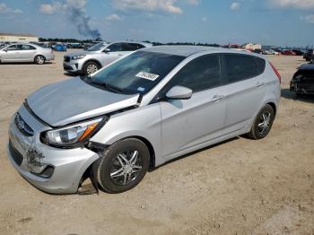 Salvage Hyundai ACCENT