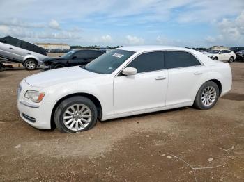  Salvage Chrysler 300