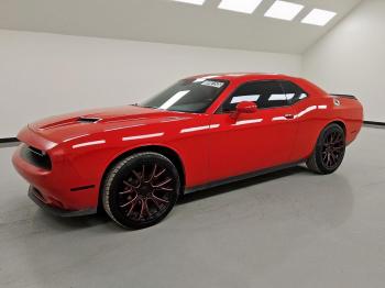  Salvage Dodge Challenger
