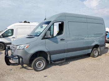  Salvage Mercedes-Benz Sprinter