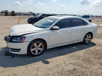  Salvage Volkswagen Passat