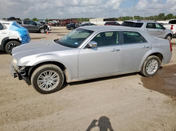  Salvage Chrysler 300