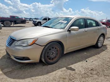  Salvage Chrysler 200