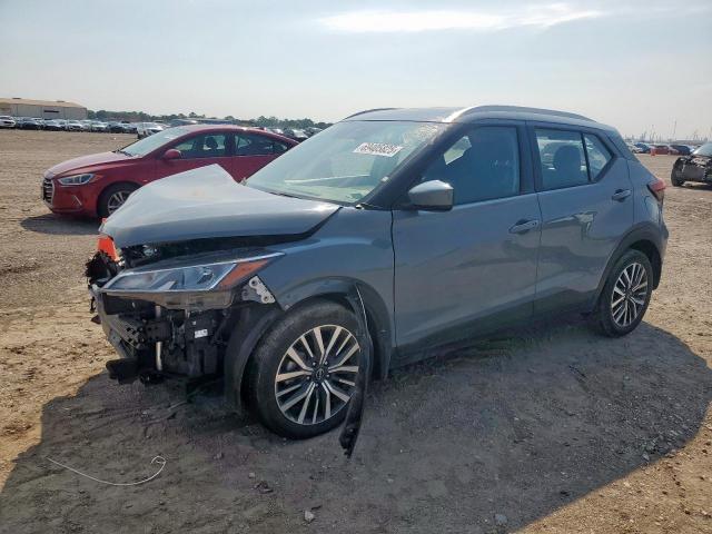  Salvage Nissan Kicks