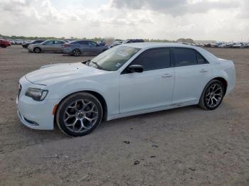 Salvage Chrysler 300