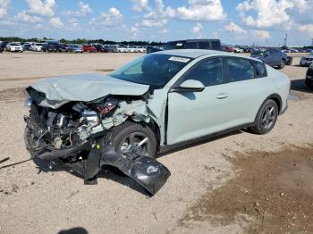  Salvage Kia K4 Lx