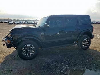  Salvage Ford Bronco