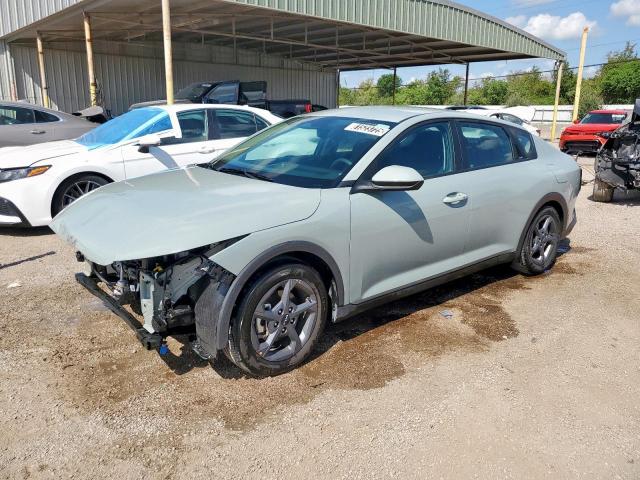  Salvage Kia K4 Lx