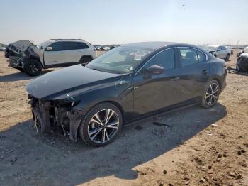  Salvage Mazda 3