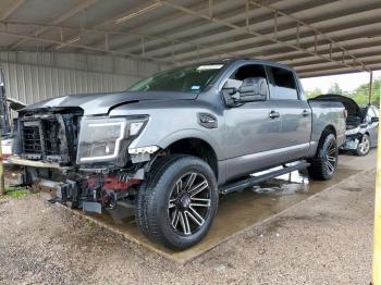  Salvage Nissan Titan