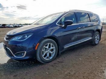  Salvage Chrysler Pacifica
