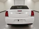 Chrysler 300 S Image 8
