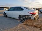 Toyota Camry Le Image 4
