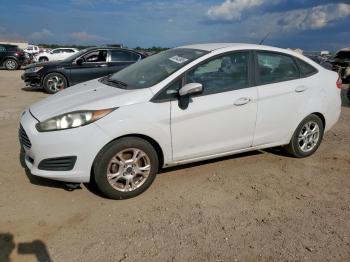  Salvage Ford Fiesta