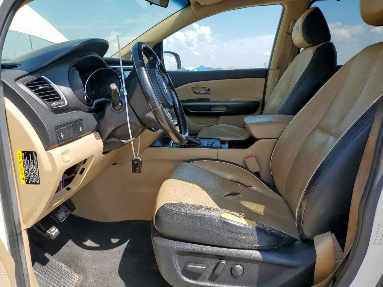 Kia Sedona Lx Image 11