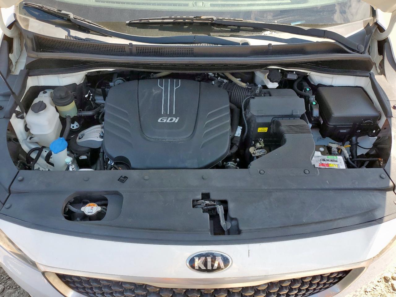 Kia Sedona Lx Image 8