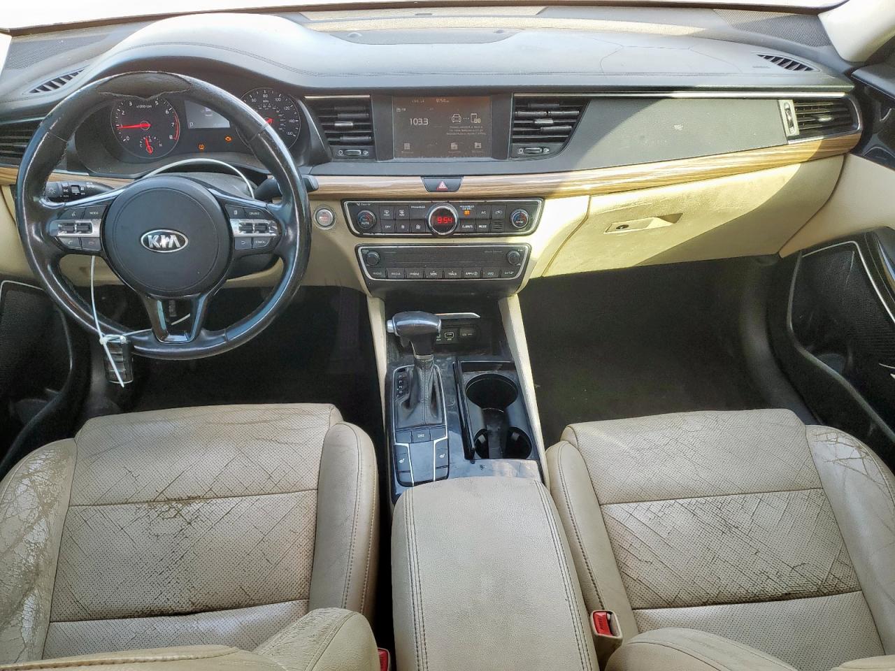 Kia Cadenza Premium Image 10