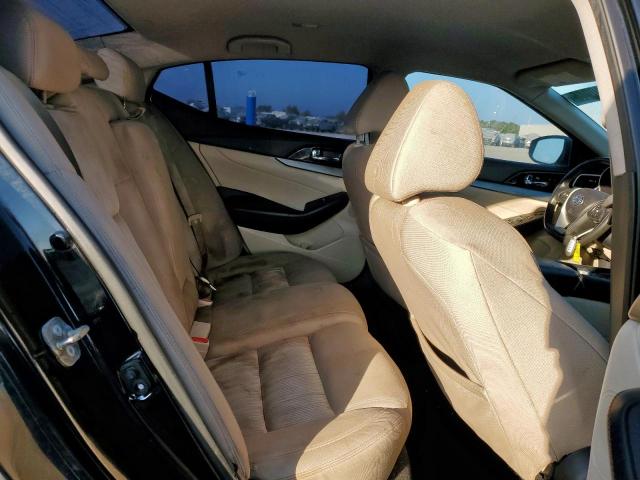 Nissan Maxima 3.5s Image 8