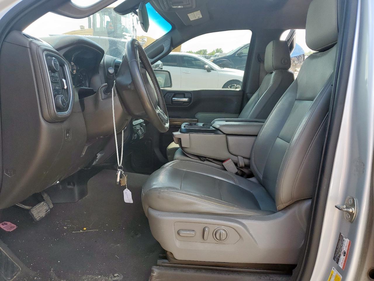 Chevrolet Silverado K1500 Lt Image 7