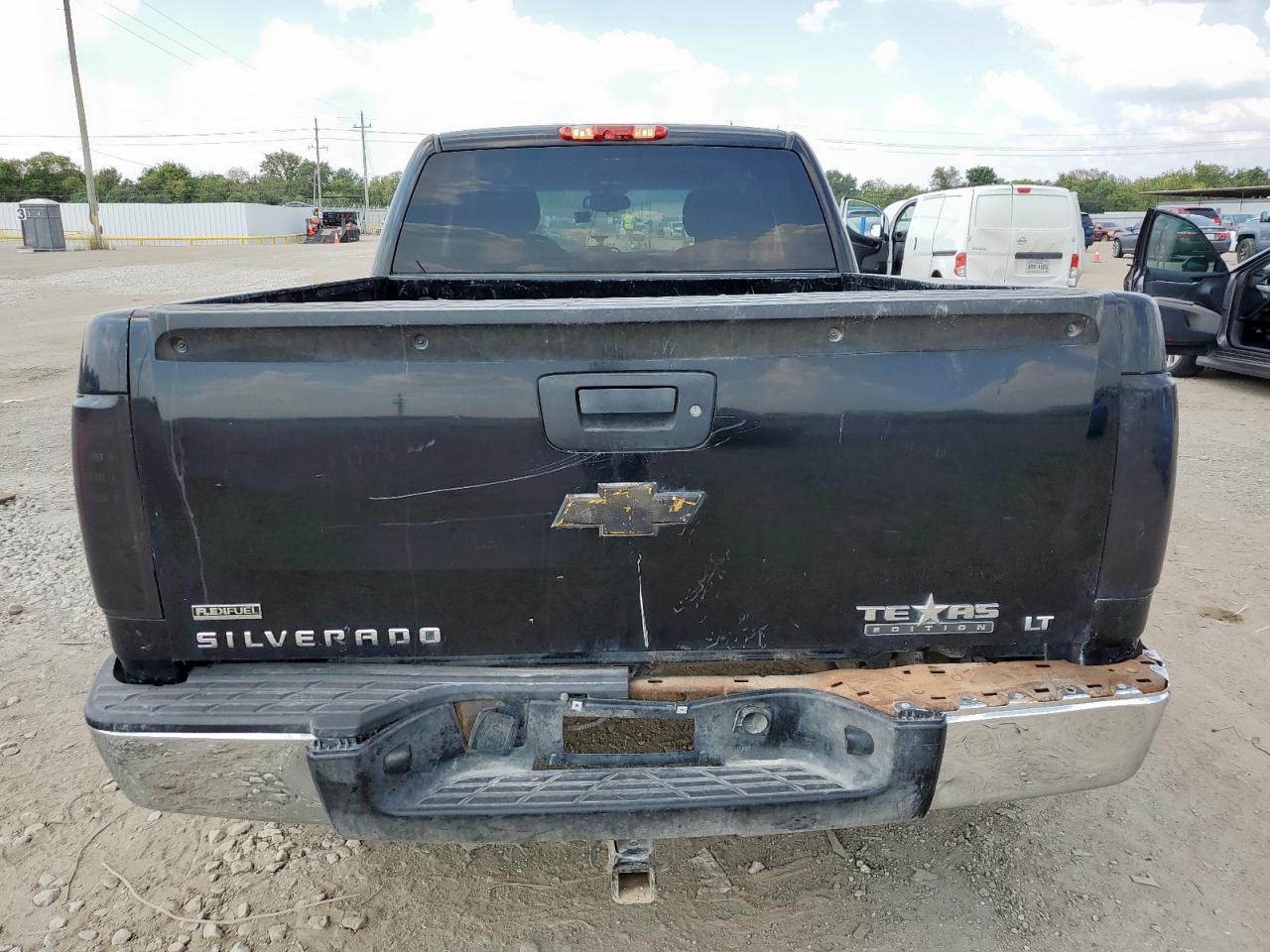 Chevrolet Silverado C1500 Lt Image 4