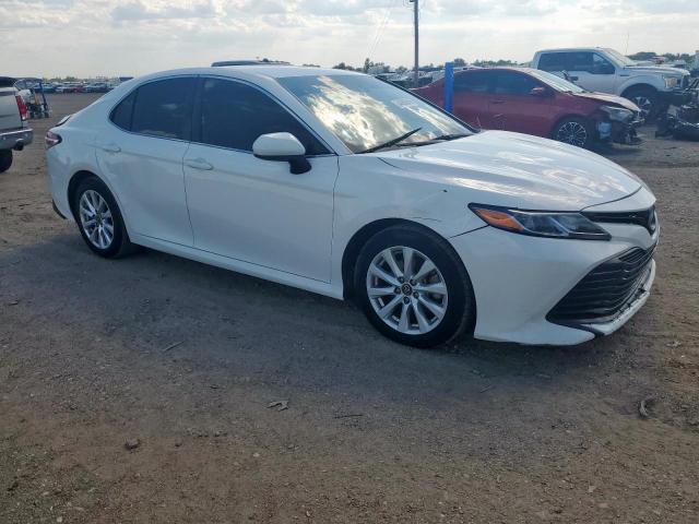 Toyota Camry L Image 3