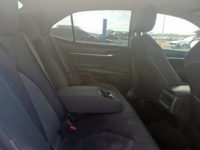 Toyota Camry L Image 6