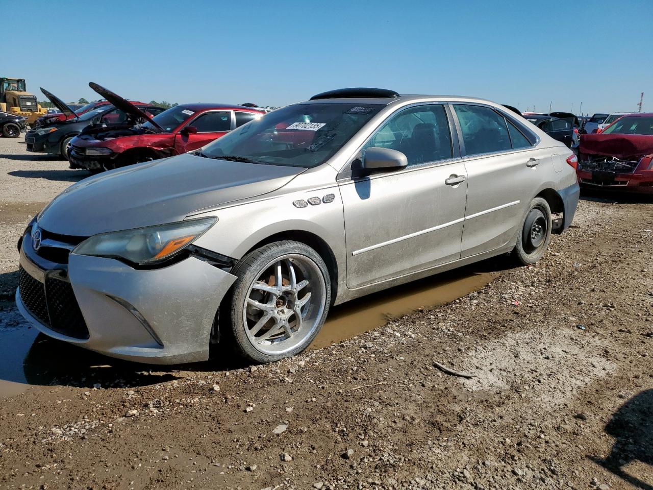 Toyota Camry Le Image 1