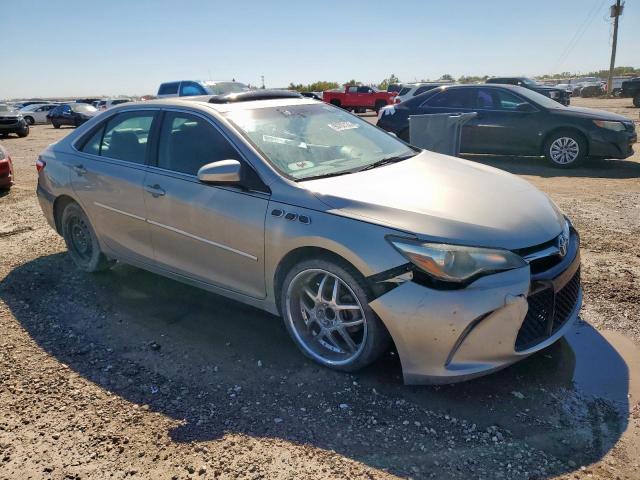 Toyota Camry Le Image 8