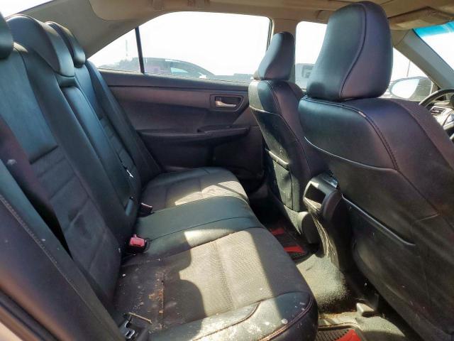 Toyota Camry Le Image 11