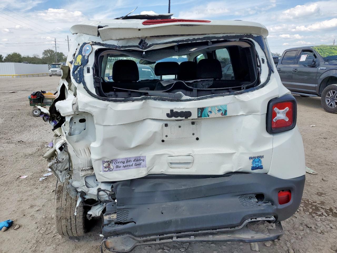Jeep Renegade Latitude Image 6
