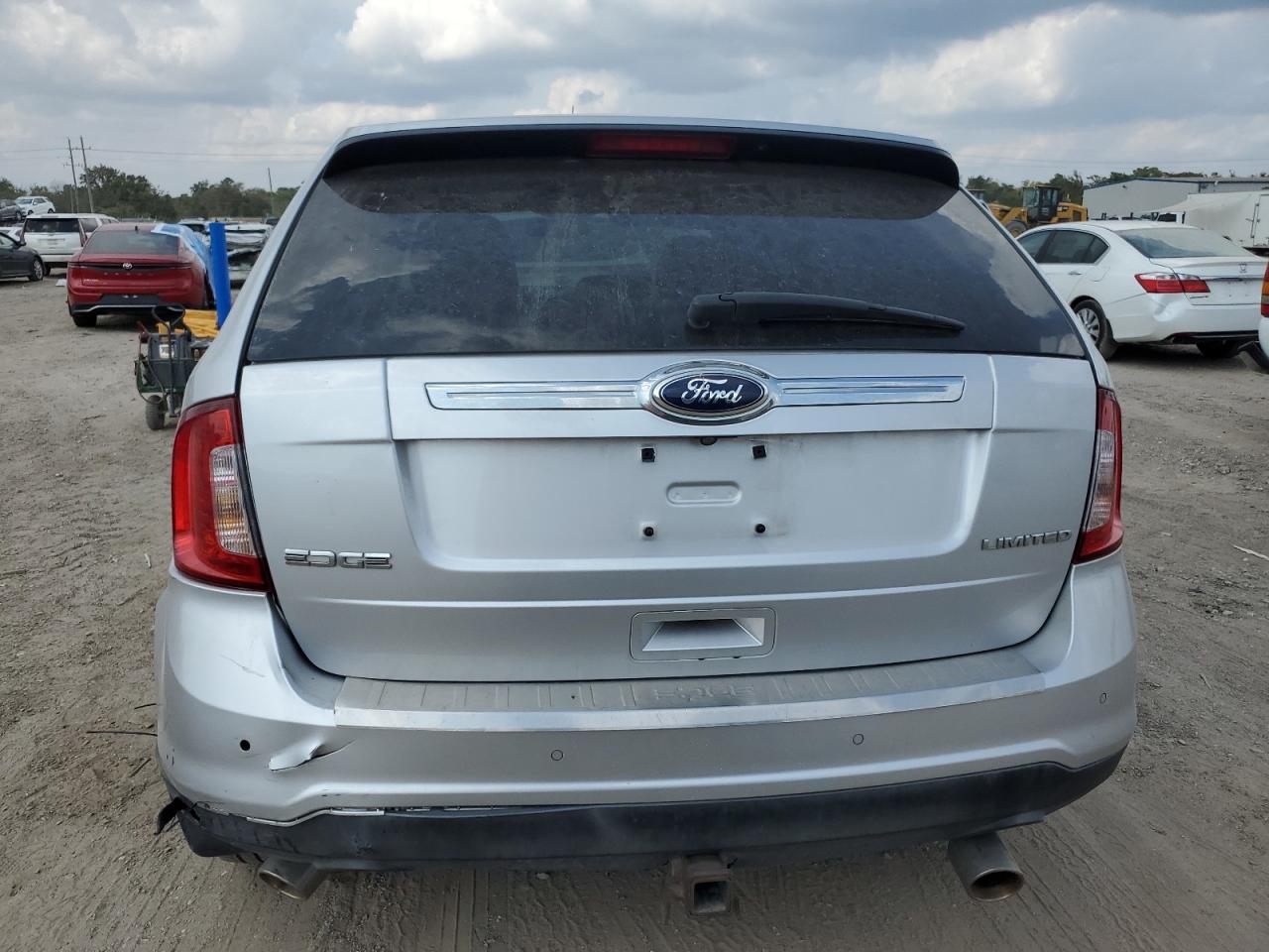 Ford Edge Limited Image 4