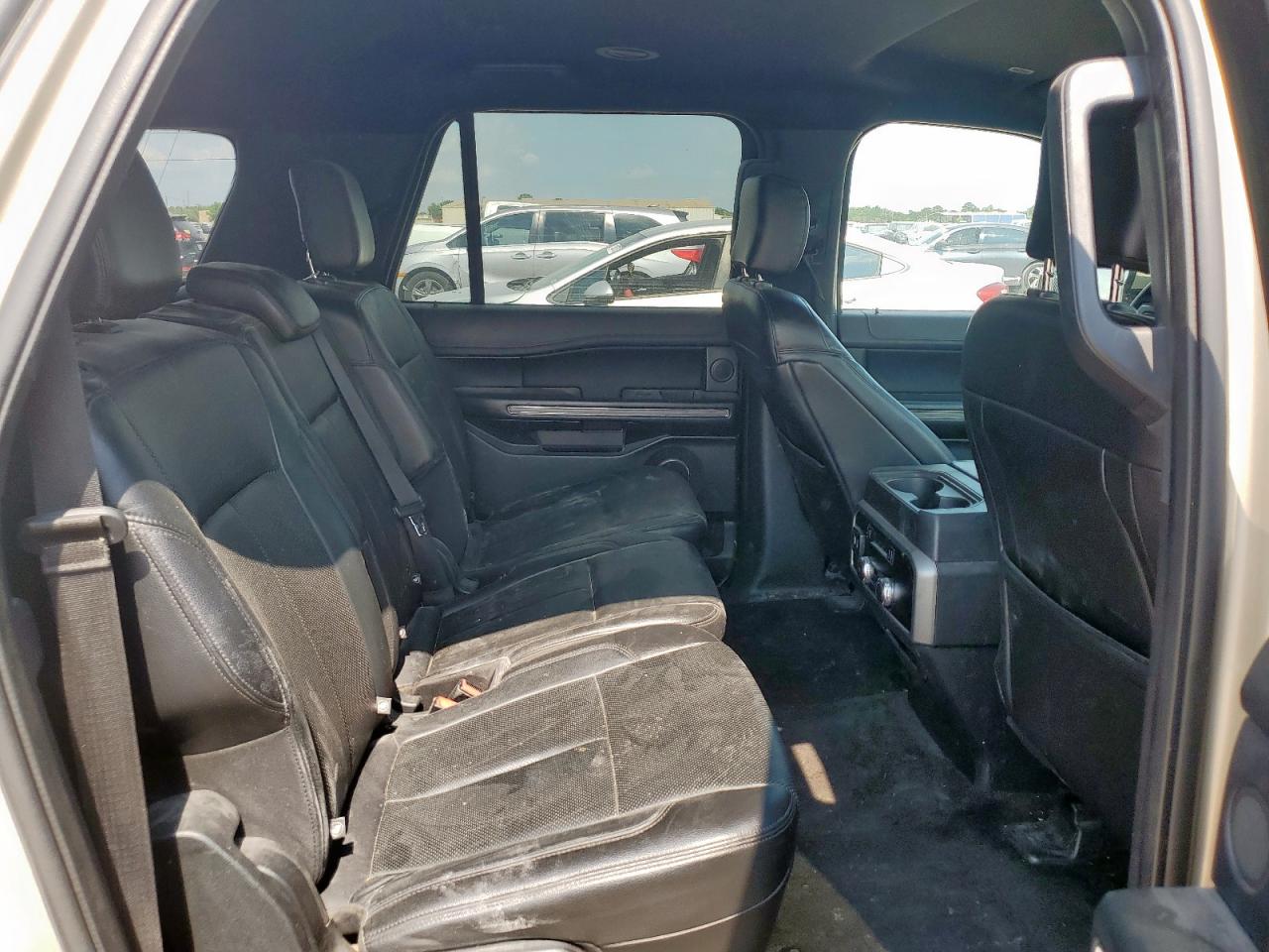 Ford Expedition Max Xlt Image 12