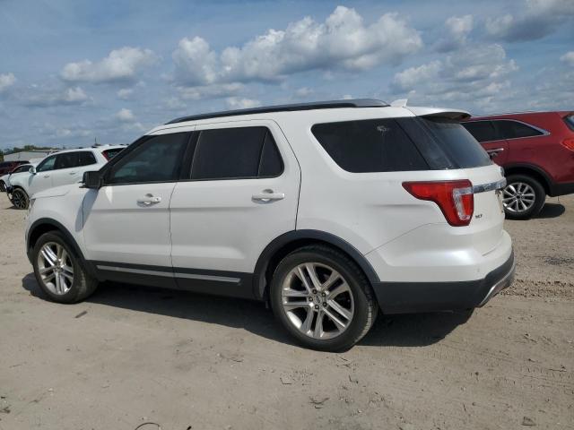 Ford Explorer Xlt Image 5