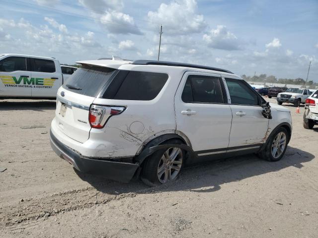 Ford Explorer Xlt Image 6