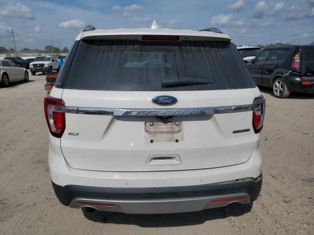 Ford Explorer Xlt Image 8